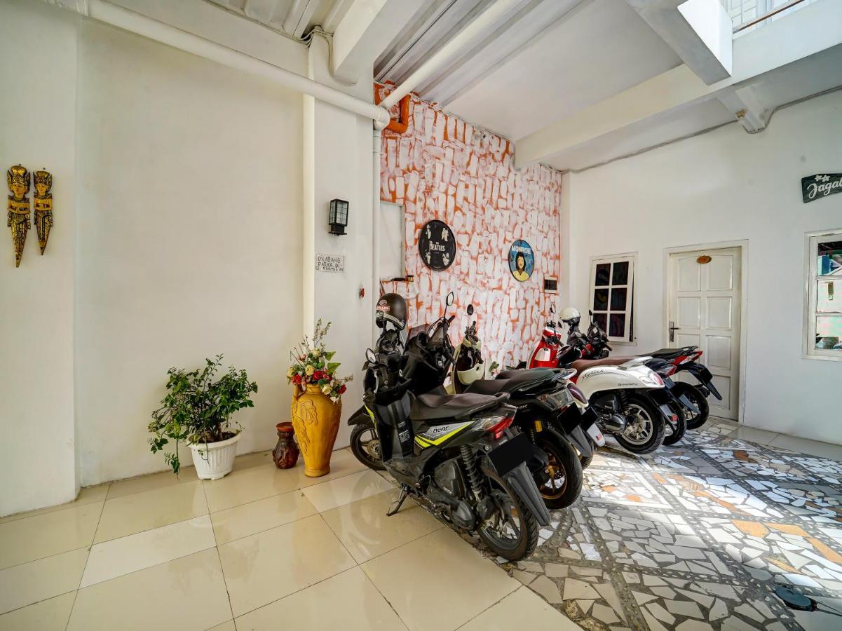 Super Oyo 91173 Guesthouse King Puntodewo Pakualaman Eksteriør billede