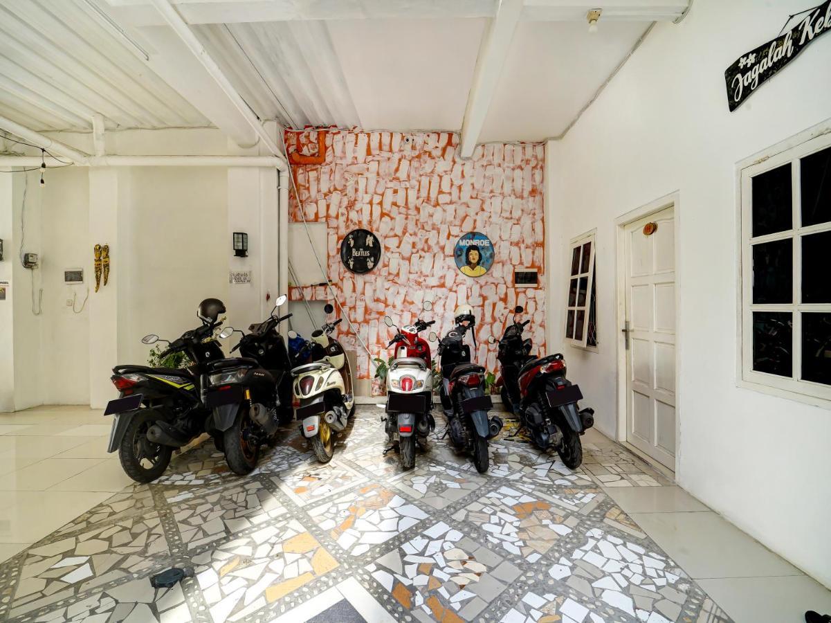 Super Oyo 91173 Guesthouse King Puntodewo Pakualaman Eksteriør billede