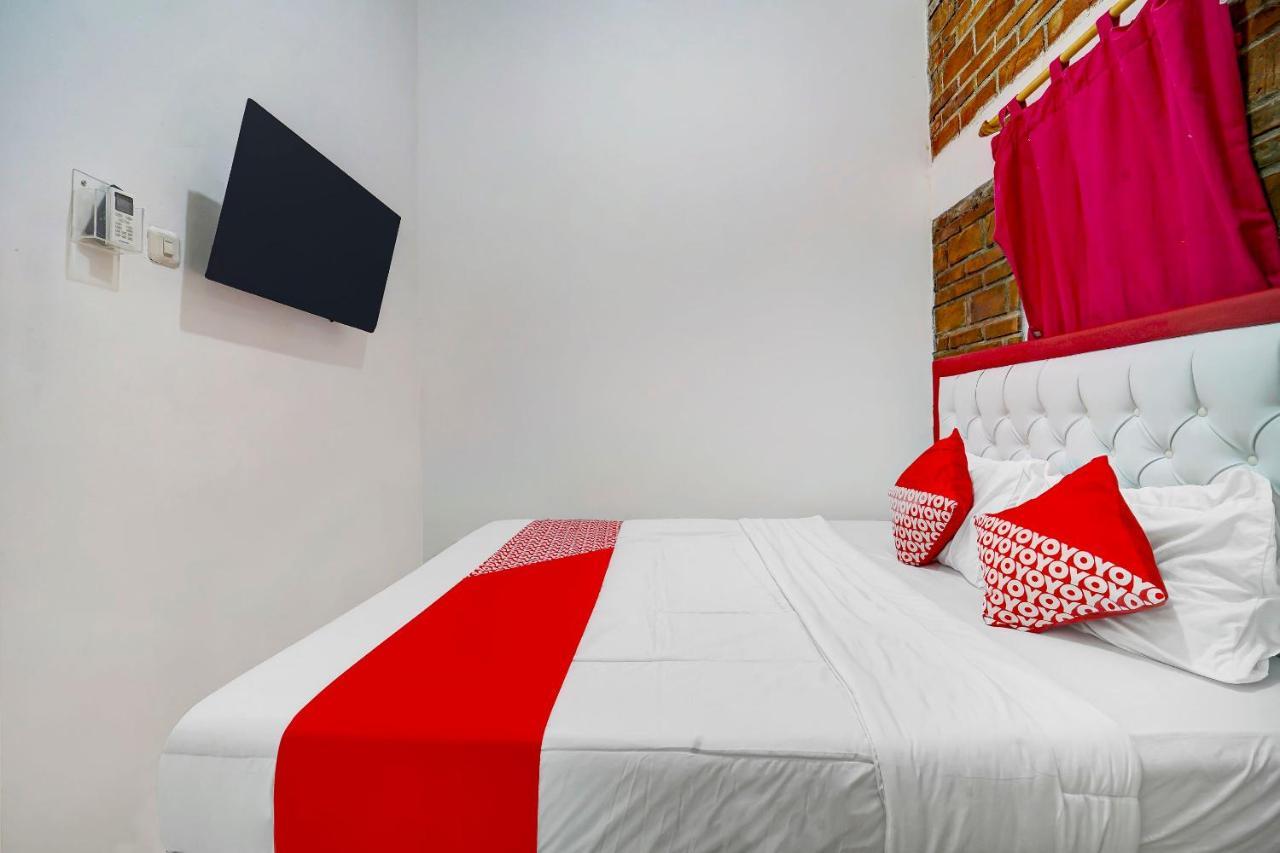 Super Oyo 91173 Guesthouse King Puntodewo Pakualaman Eksteriør billede