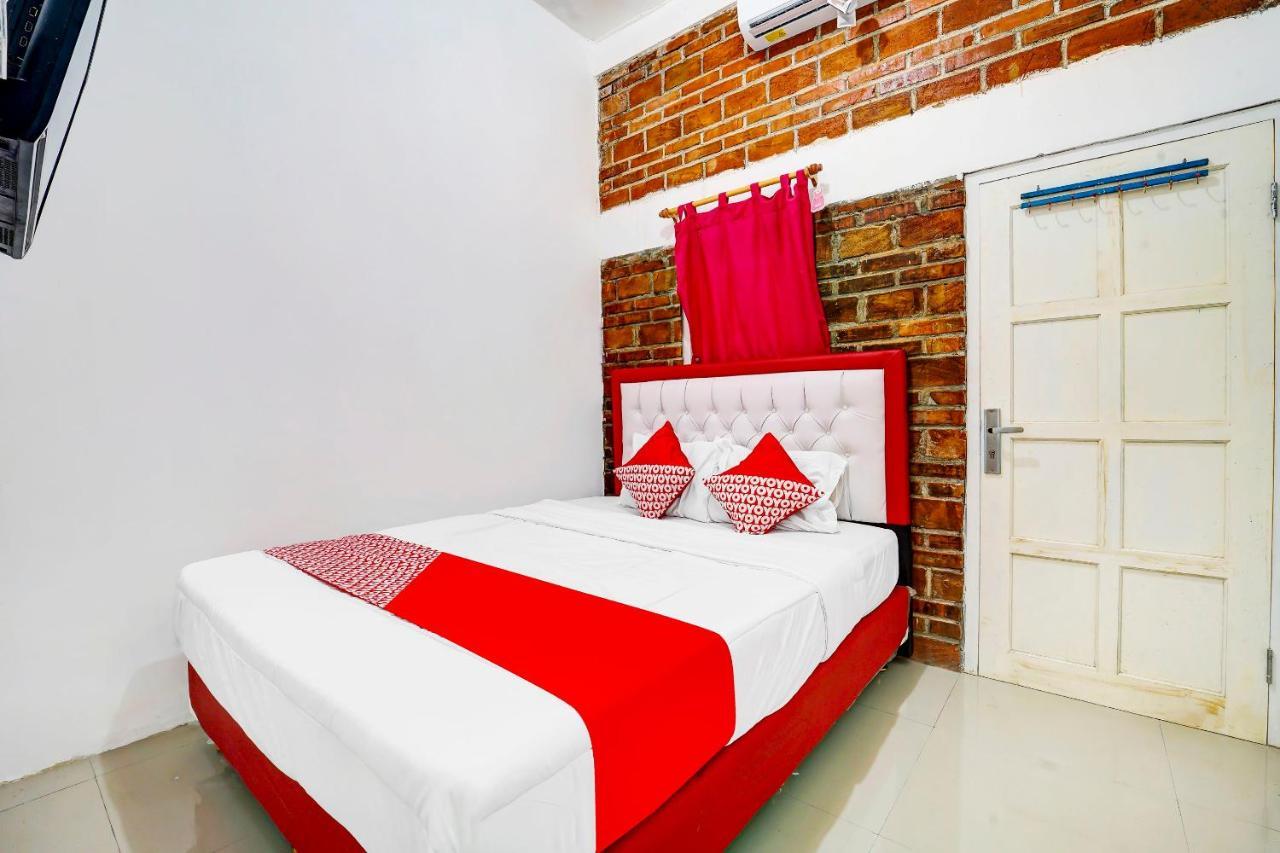 Super Oyo 91173 Guesthouse King Puntodewo Pakualaman Eksteriør billede